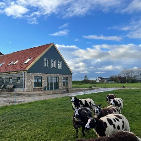 De Martha Hoeve Villa