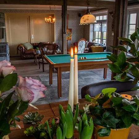 De Martha Hoeve Villa
