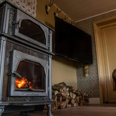 De Martha Hoeve Villa *